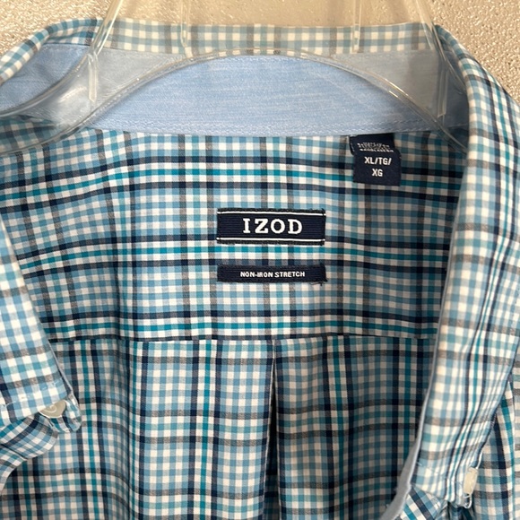 IZOD Men’s button down shirt, size Extra Large. - Picture 3 of 4
